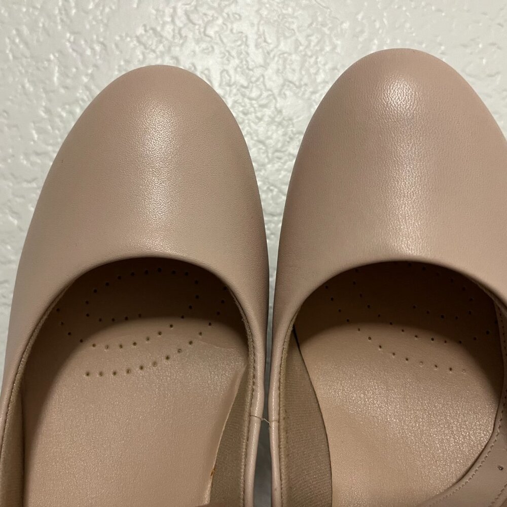 CLARKS ~ Ambyr Shine Pump in Dusty Rose / Almond Toe Mary Jane / Size 7.5M - Picture 3 of 7